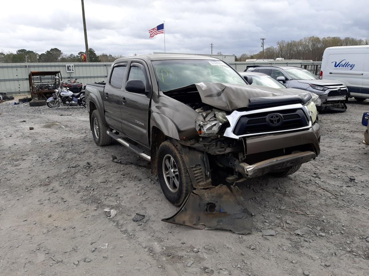 TOYOTA TACOMA DOU 2012 with VIN 3TMLU4EN2CM093988 - Photo from auction