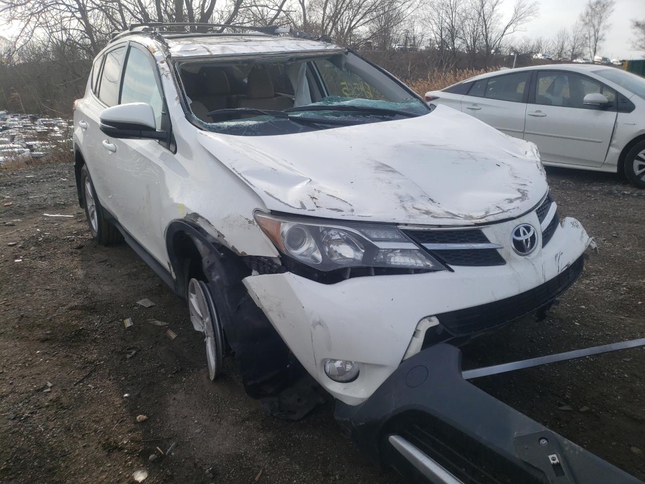 TOYOTA RAV4 XLE 2014 with VIN 2T3RFREV4EW170430 - Photo from auction