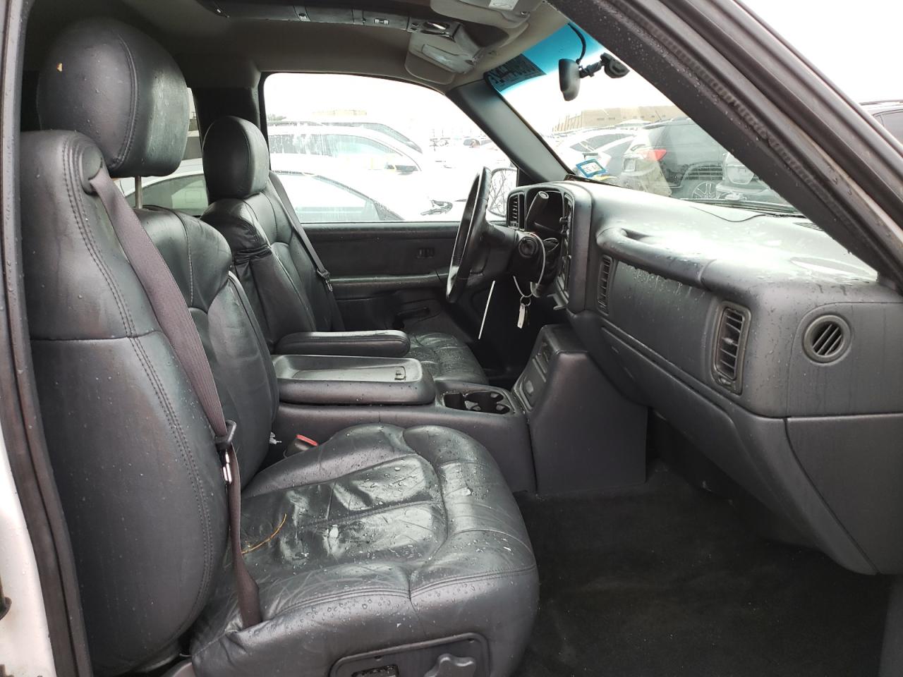 Photo 5 from auction – 2000 CHEVROLET 1500 with VIN 2GCEC19V8Y1407761