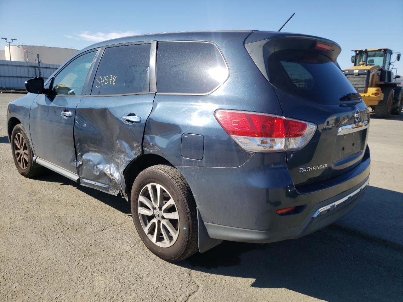 Photo 3 from auction – 2013 NISSAN PATHFINDER with VIN 5N1AR2MN9DC666009