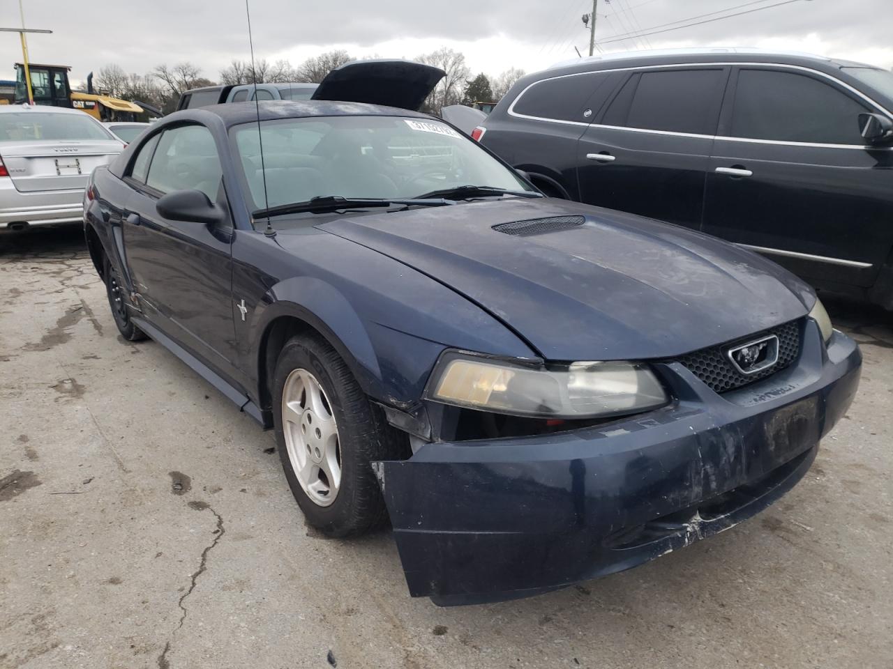FORD MUSTANG 2002 with VIN 1FAFP404X2F199788 - Photo from auction
