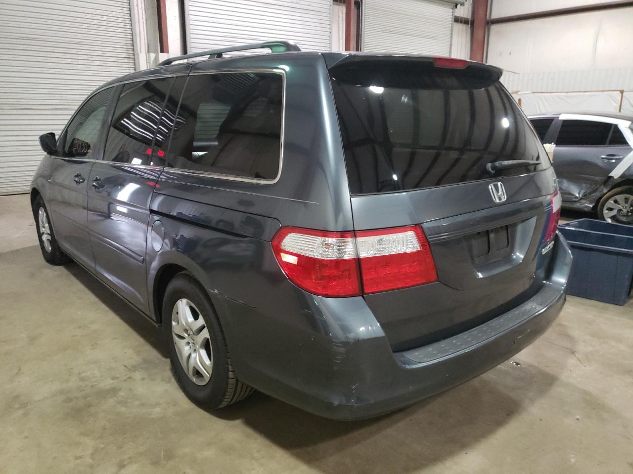 Photo 3 from auction – 2006 HONDA ODYSSEY EX with VIN 5FNRL38706B447309