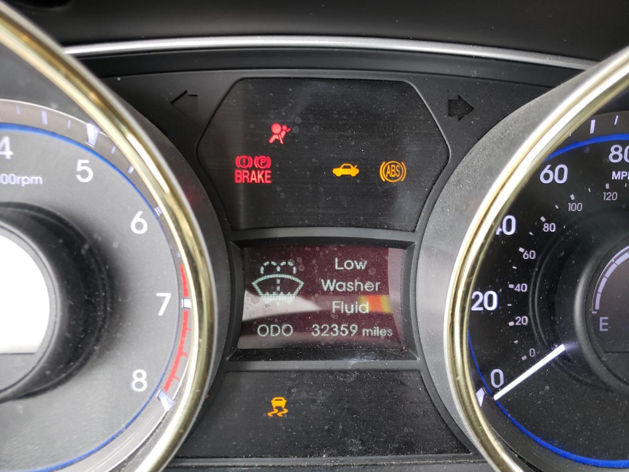Photo 8 from auction – 2013 HYUNDAI SONATA SE with VIN 5NPEC4AC4DH643280
