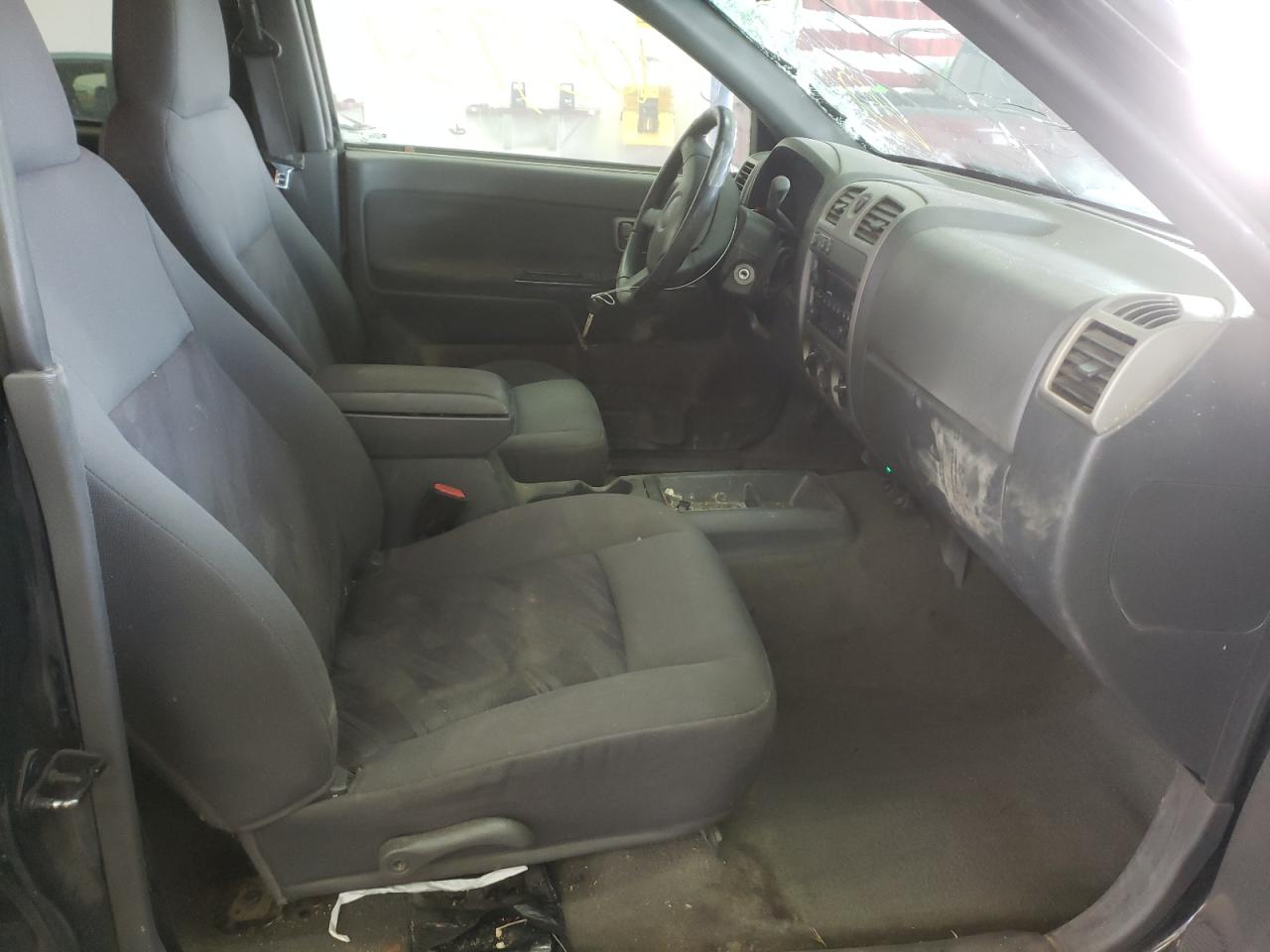 Photo 5 from auction – 2005 CHEVROLET COLORADO with VIN 1GCDT136758107487