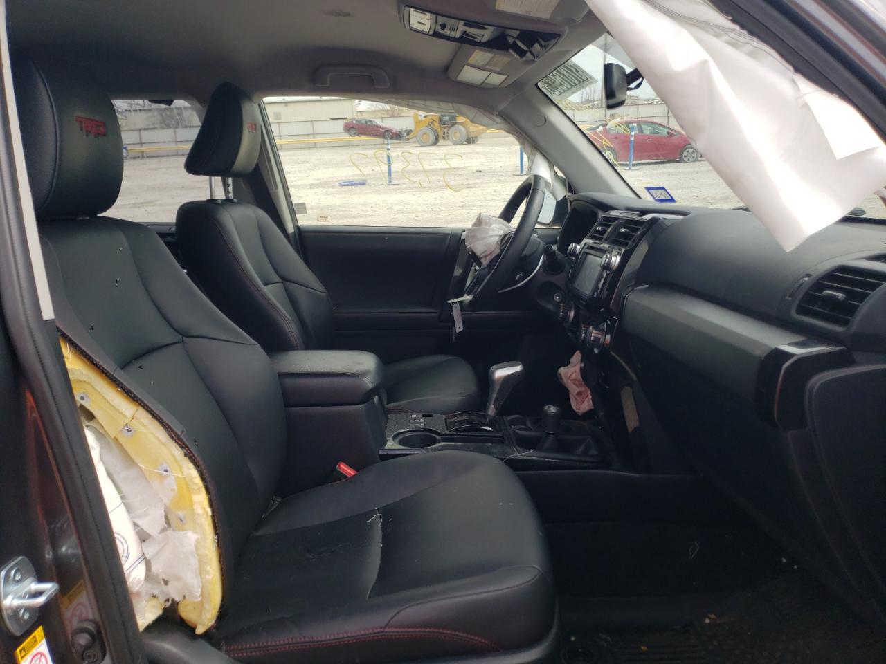 Photo 5 from auction – 2018 TOYOTA 4RUNNER SR with VIN JTEBU5JR5J5609429