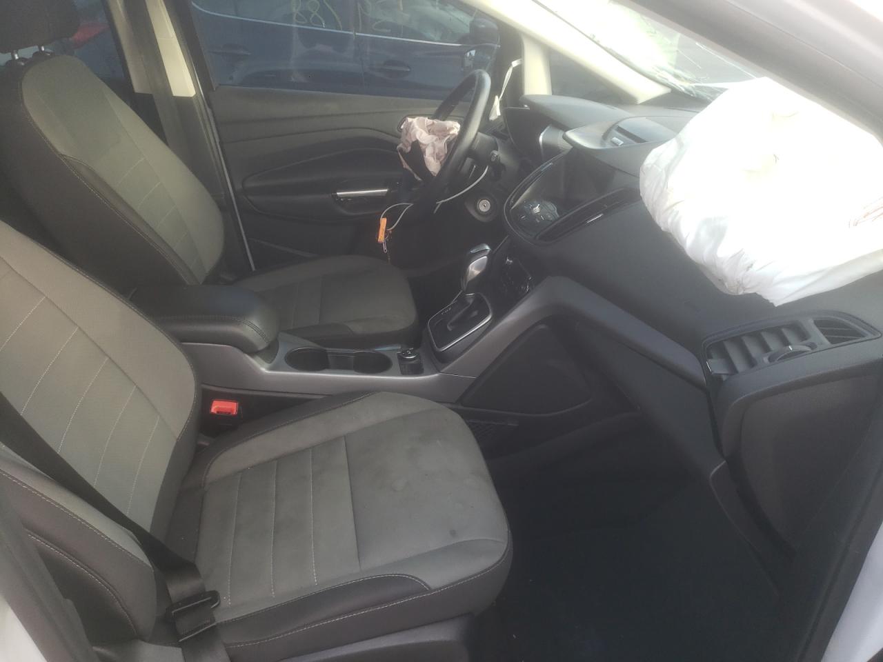 Photo 5 from auction – 2016 FORD C-MAX SE with VIN 1FADP5AU2GL102703