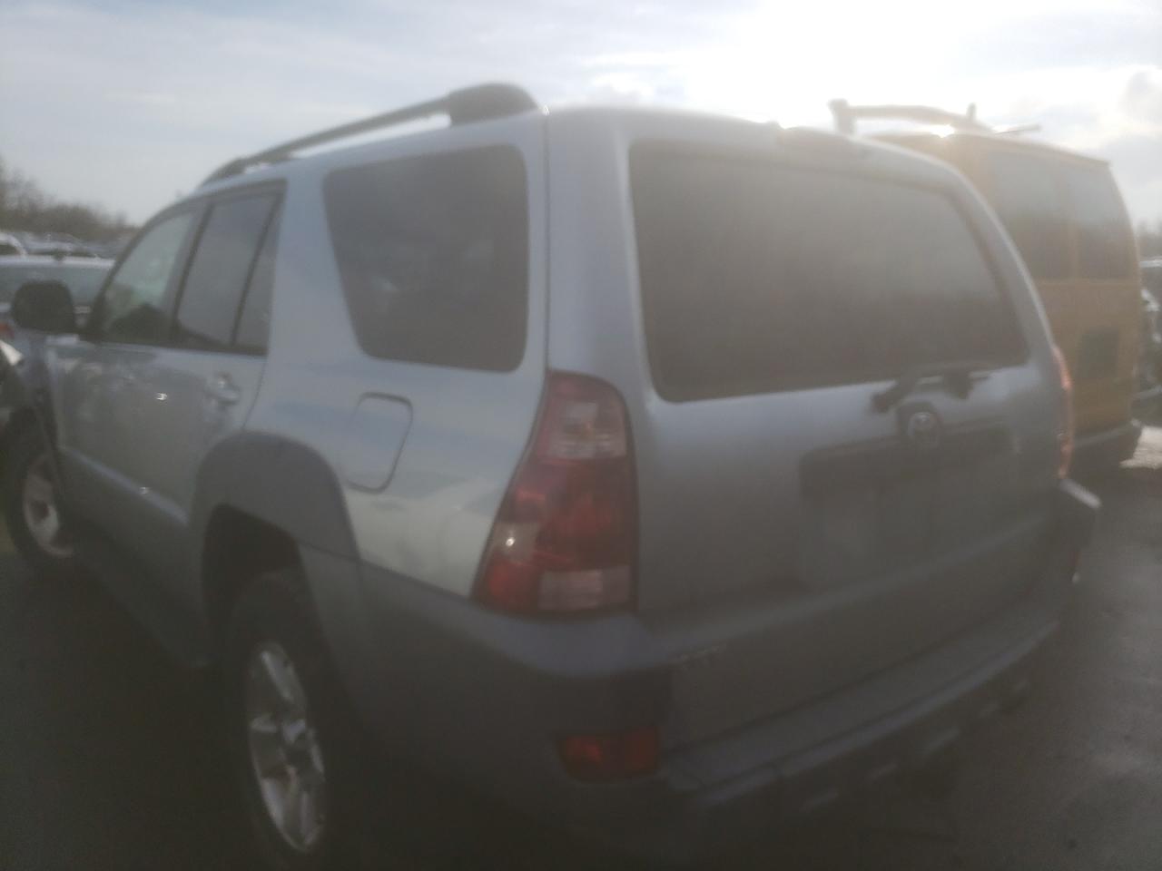 Photo 3 from auction – 2003 TOYOTA 4RUNNER SR with VIN JTEBU14R430003219