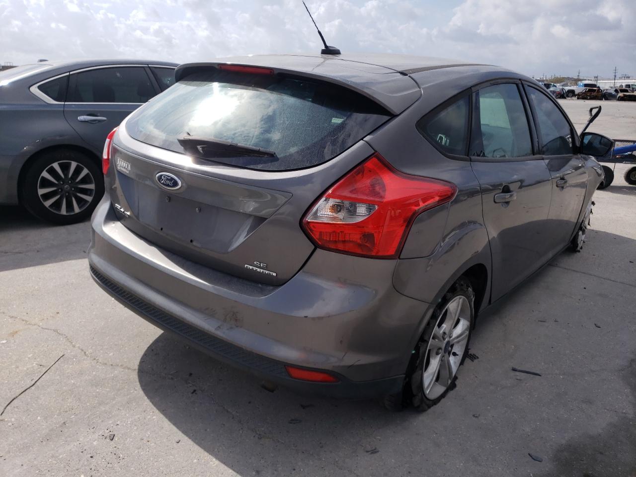 Photo 4 from auction – 2013 FORD FOCUS SE with VIN 1FADP3K28DL297400