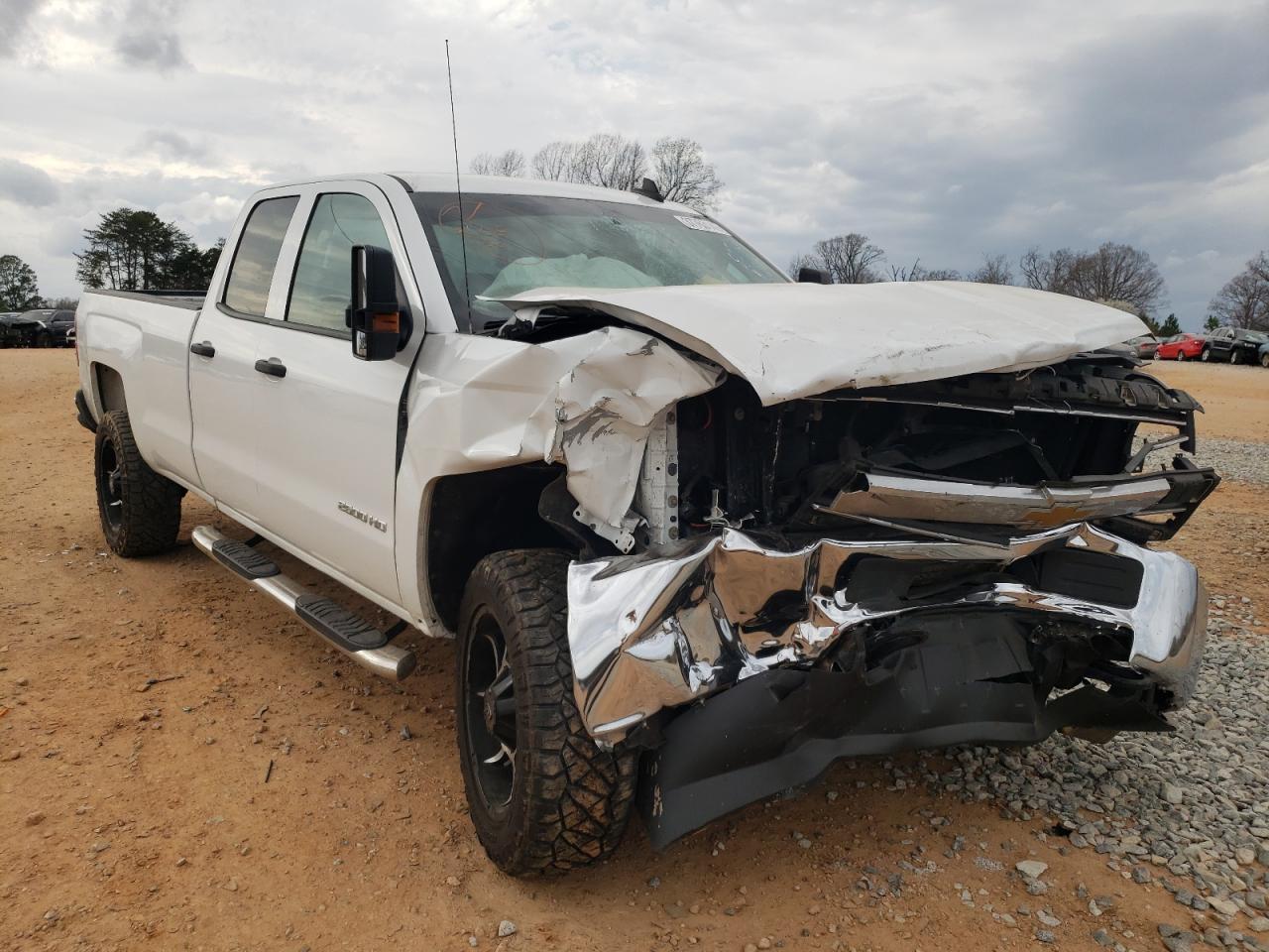 CHEVROLET SILVERADO 2015 with VIN 1GC2CUEG9FZ508176 - Photo from auction
