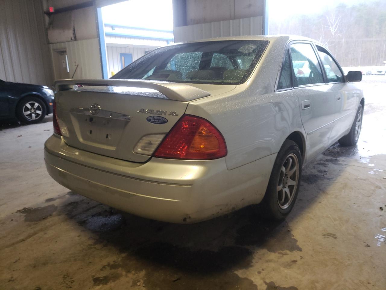 Photo 4 from auction – 2000 TOYOTA AVALON XL with VIN 4T1BF28B7YU112688