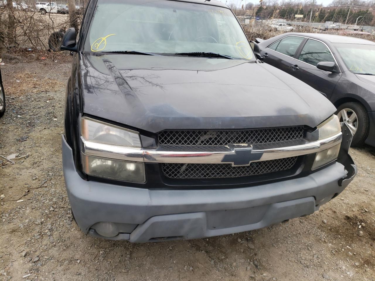Photo 7 from auction – 2003 CHEVROLET AVALANCHE with VIN 3GNEK13TX3G211211