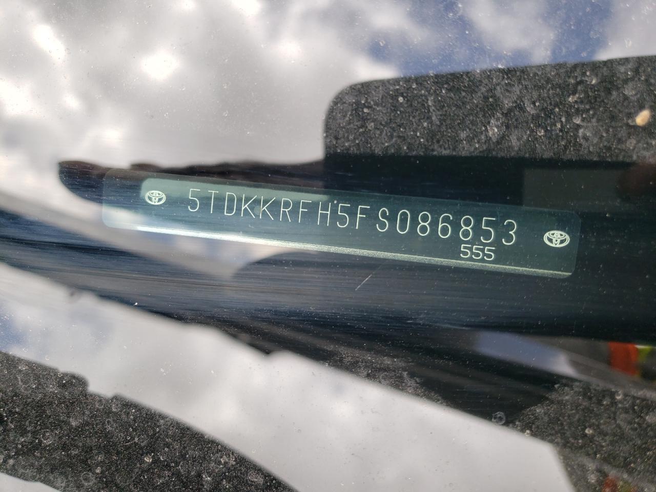 Photo 10 from auction – 2015 TOYOTA HIGHLANDER with VIN 5TDKKRFH5FS086853