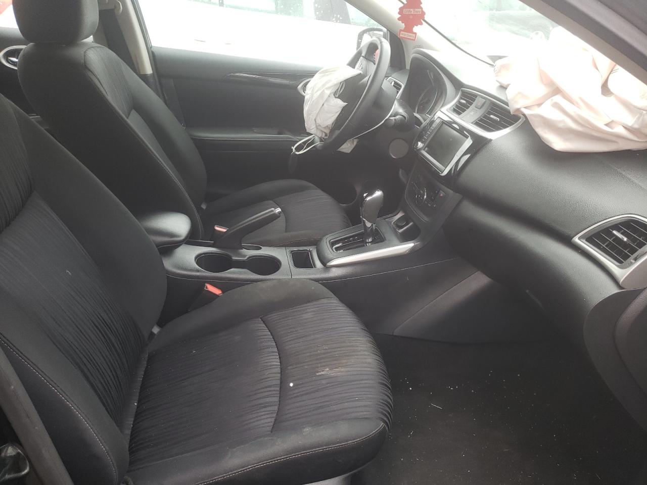 Photo 5 from auction – 2019 NISSAN SENTRA S with VIN 3N1AB7AP1KY278033
