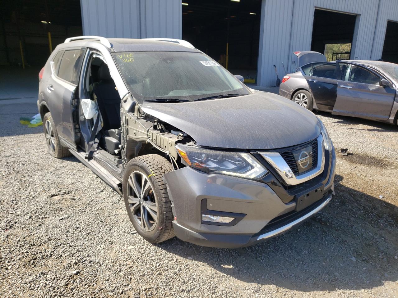 Photo 1 from auction – 2017 NISSAN ROGUE S with VIN 5N1AT2MT5HC884034