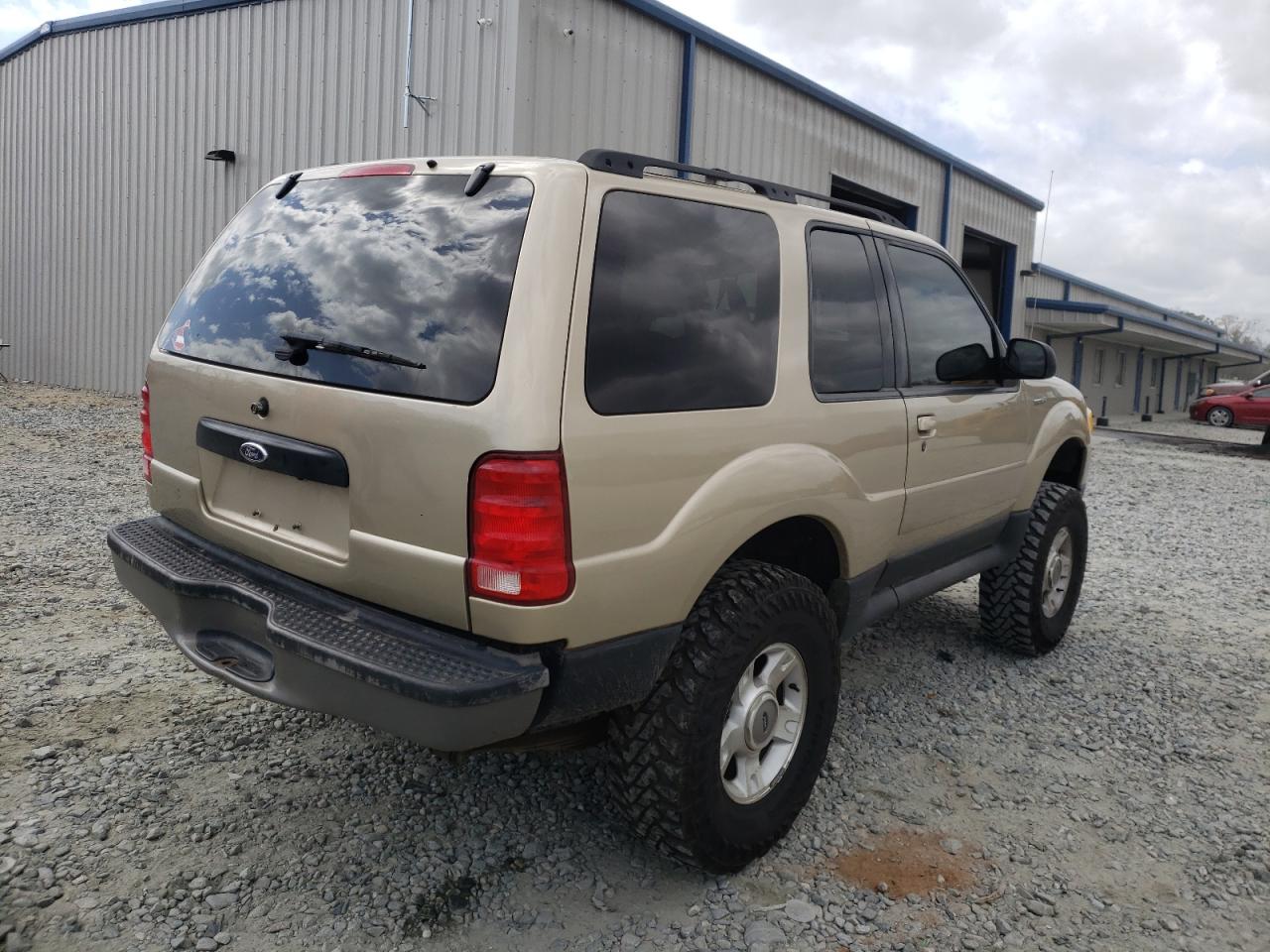 Photo 4 from auction – 2003 FORD EXPLORER S with VIN 1FMYU60E43UB95860