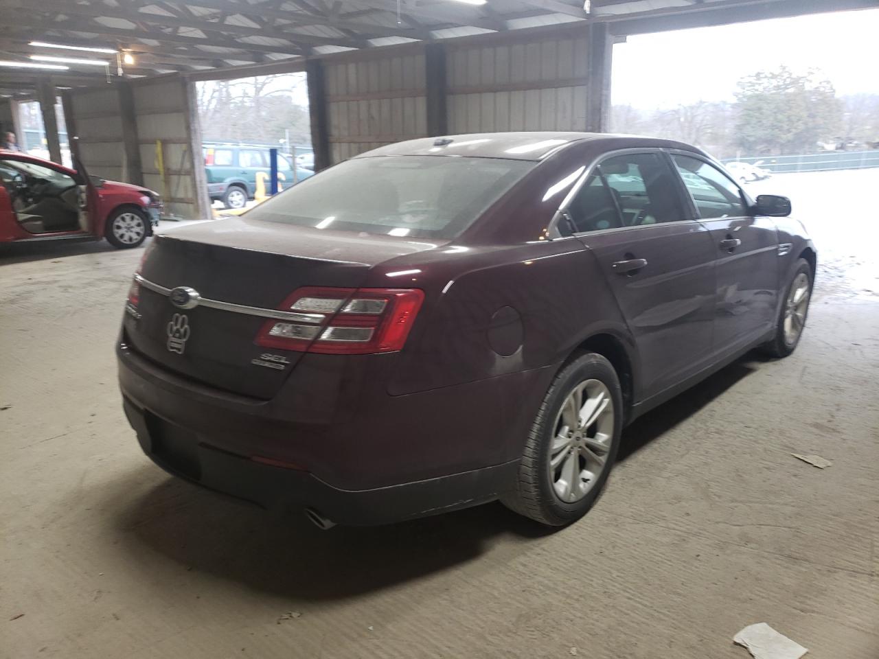 Photo 4 from auction – 2018 FORD TAURUS SEL with VIN 1FAHP2E81JG129548