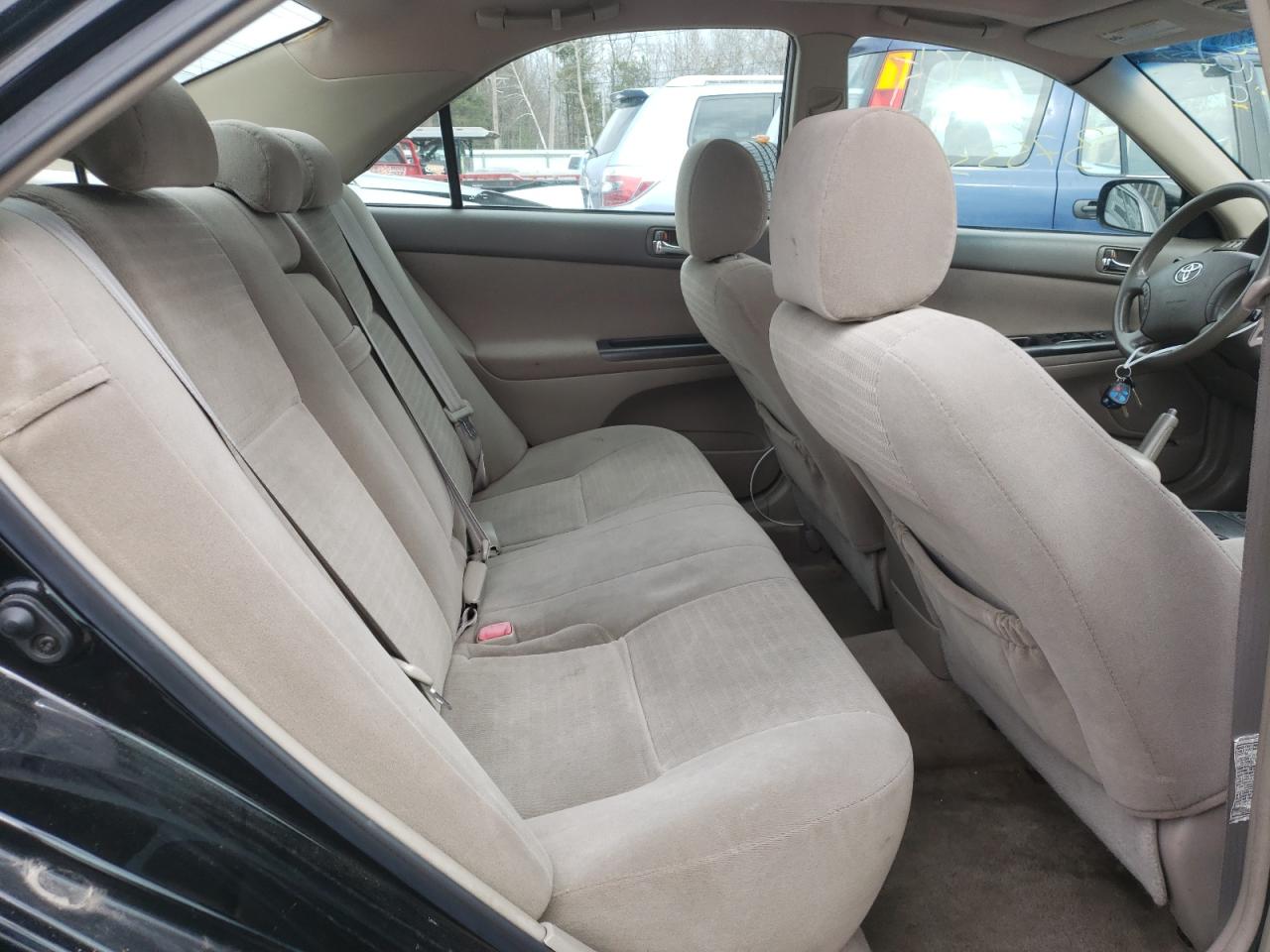 Photo 6 from auction – 2005 TOYOTA CAMRY LE with VIN 4T1BE32K65U017858
