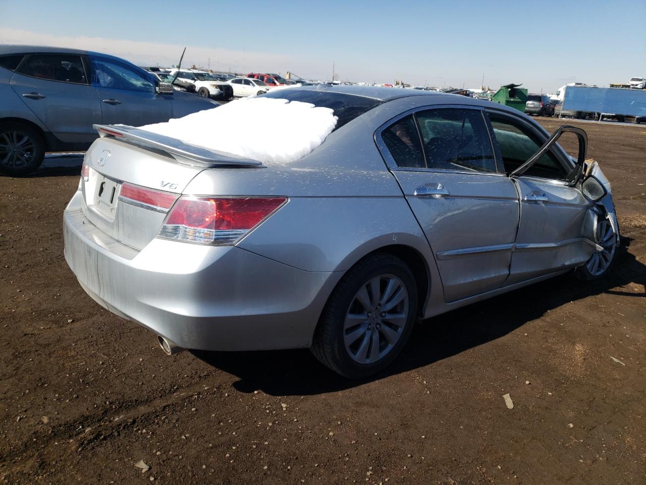 Photo 4 from auction – 2011 HONDA ACCORD EXL with VIN 1HGCP3F89BA000617
