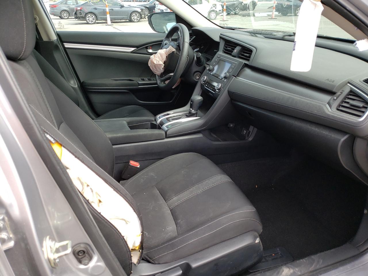 Photo 5 from auction – 2016 HONDA CIVIC with VIN 19XFC2F53GE075177