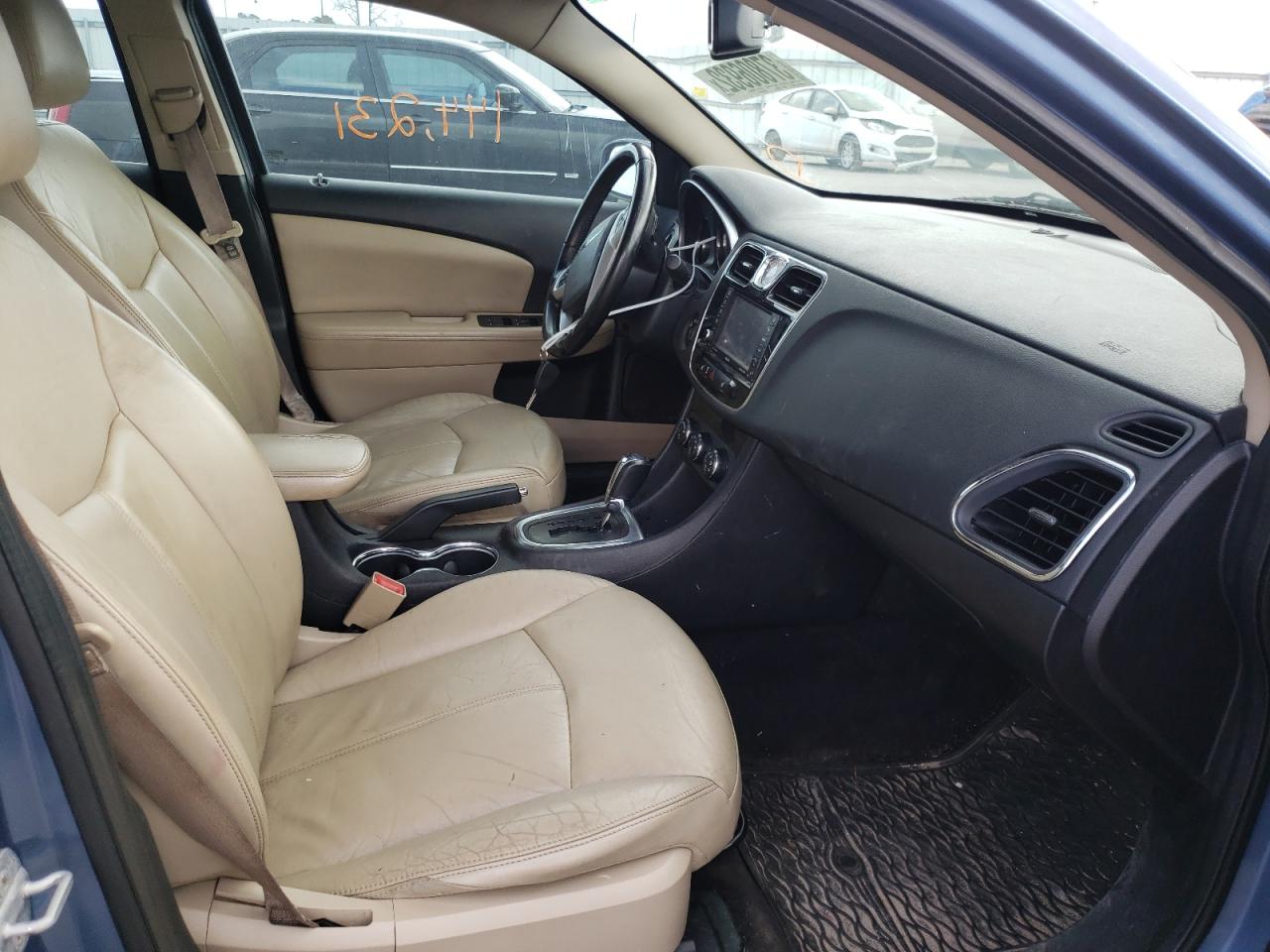 Photo 5 from auction – 2011 CHRYSLER 200 LIMITE with VIN 1C3BC2FG4BN551252
