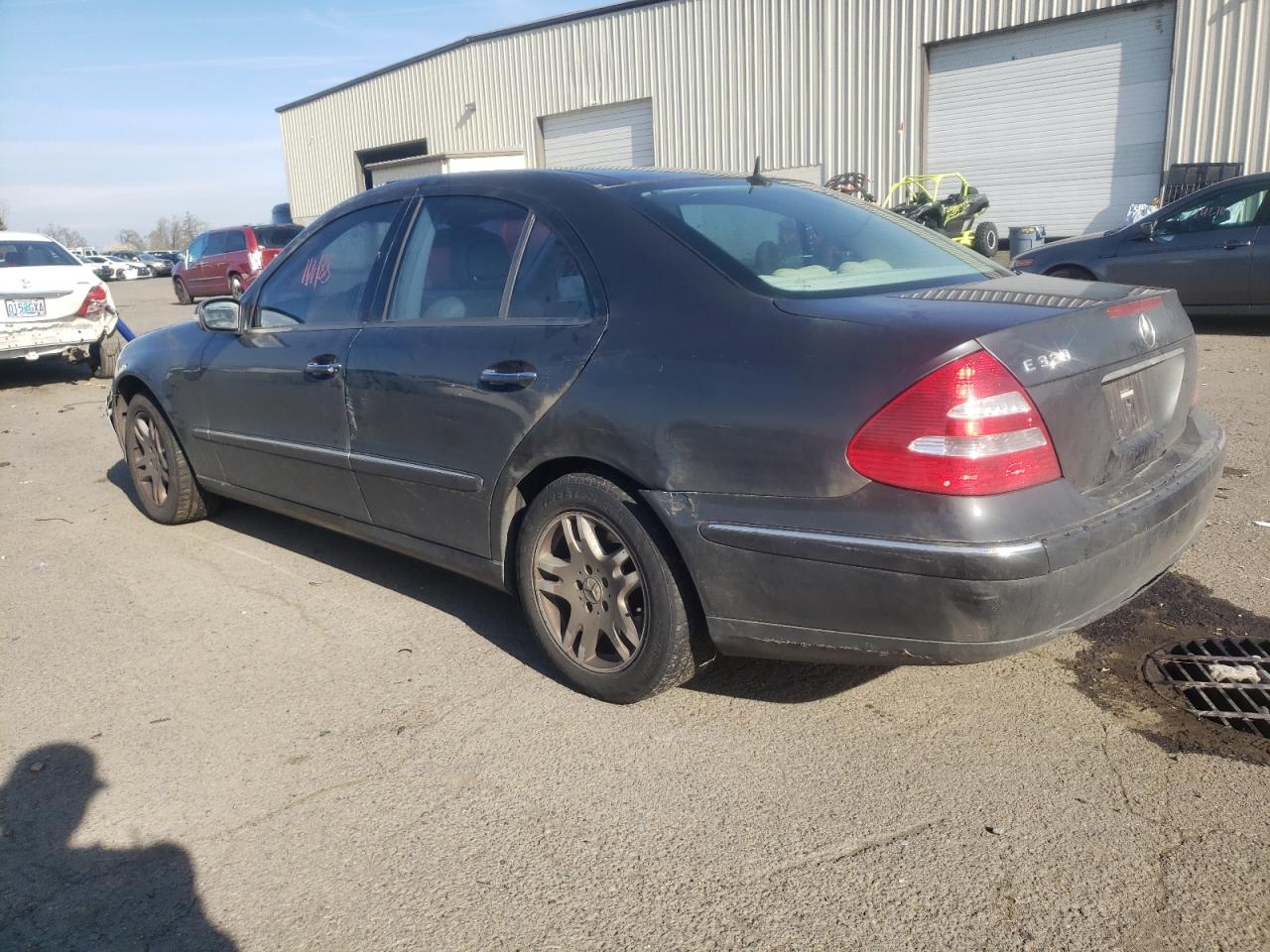 Photo 3 from auction – 2003 MERCEDES-BENZ E 320 with VIN WDBUF65J63A183390