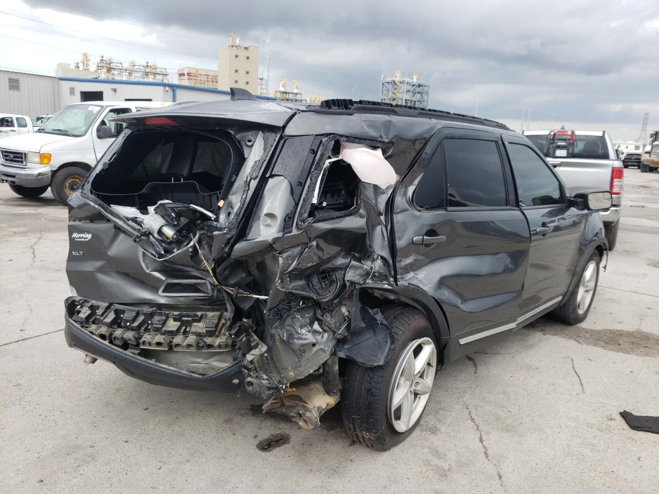 Photo 4 from auction – 2019 FORD EXPLORER X with VIN 1FM5K7D84KGA04065