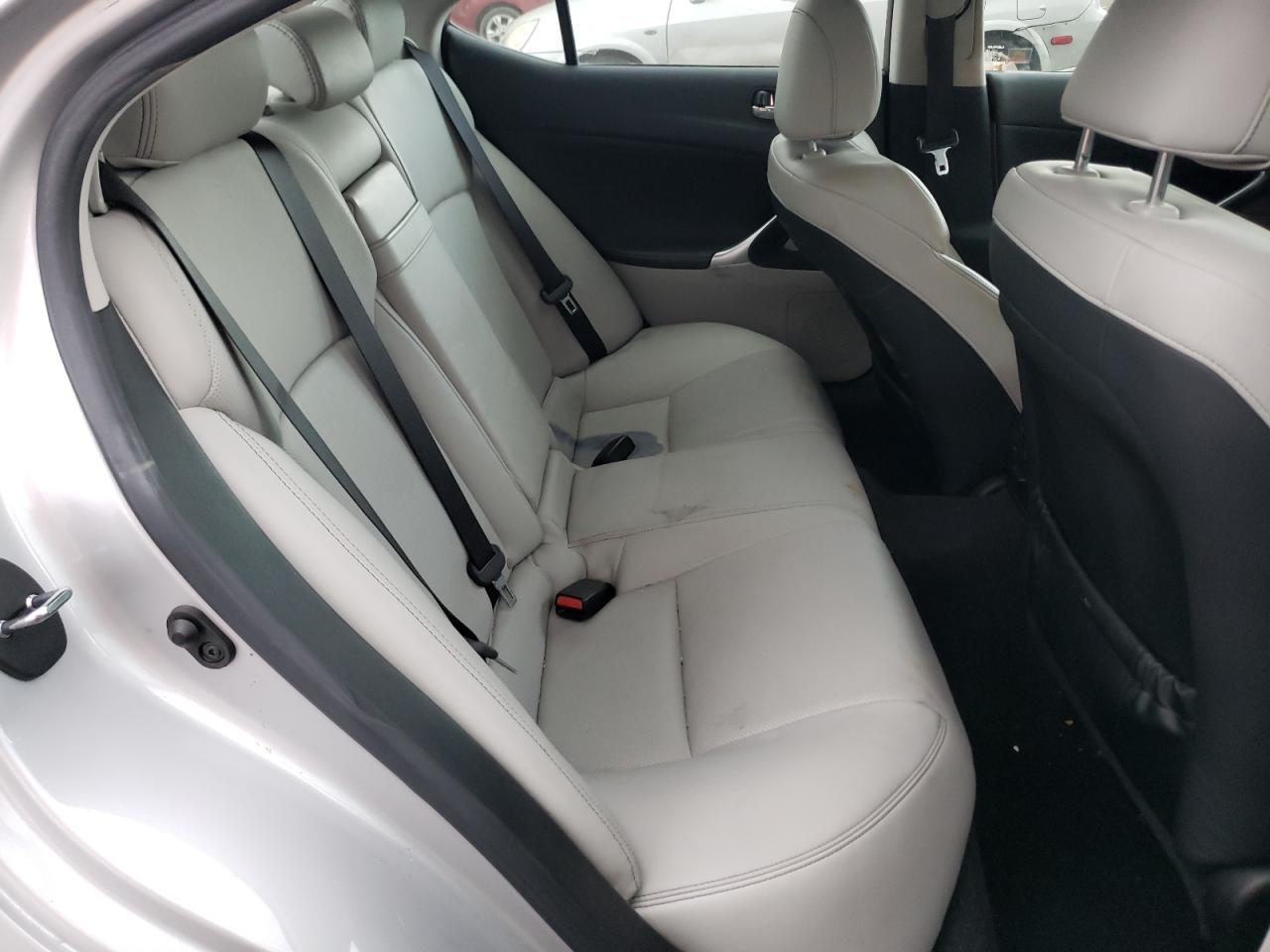 Photo 6 from auction – 2010 LEXUS IS 250 with VIN JTHBF5C23A5111405