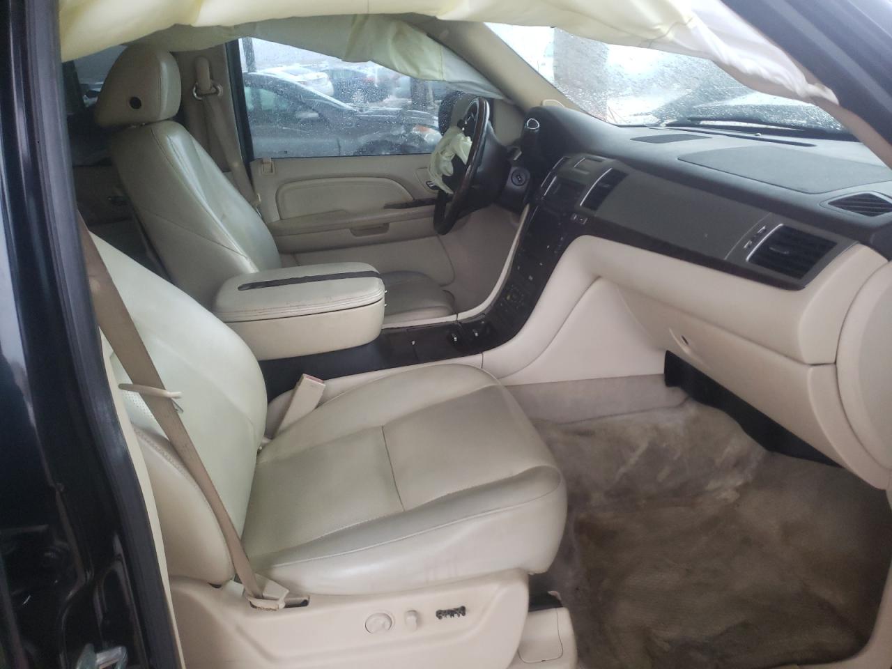 Photo 5 from auction – 2007 CADILLAC ESCALADE E with VIN 1GYFK66847R177512