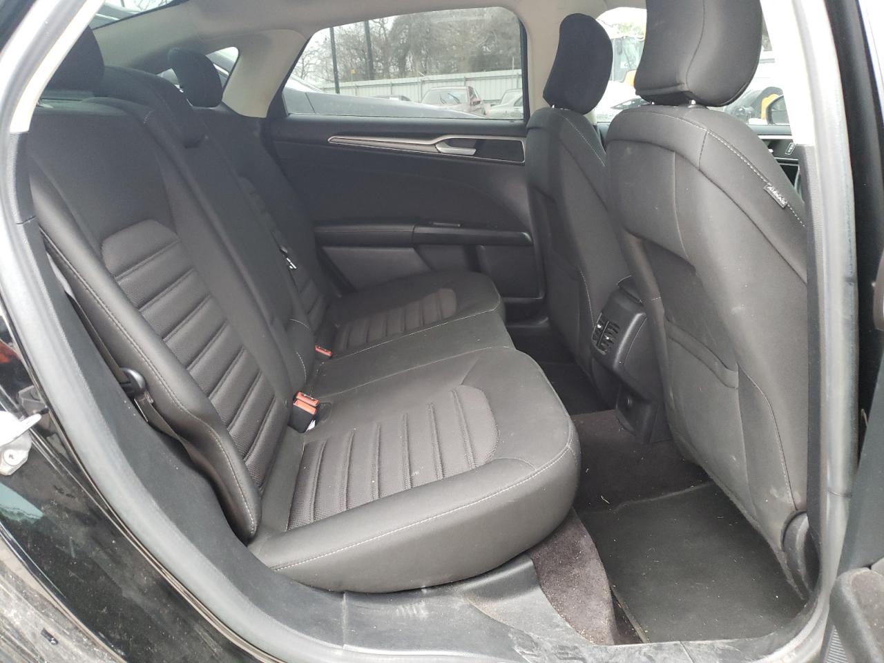 Photo 6 from auction – 2017 FORD FUSION SE with VIN 3FA6P0HD9HR241716