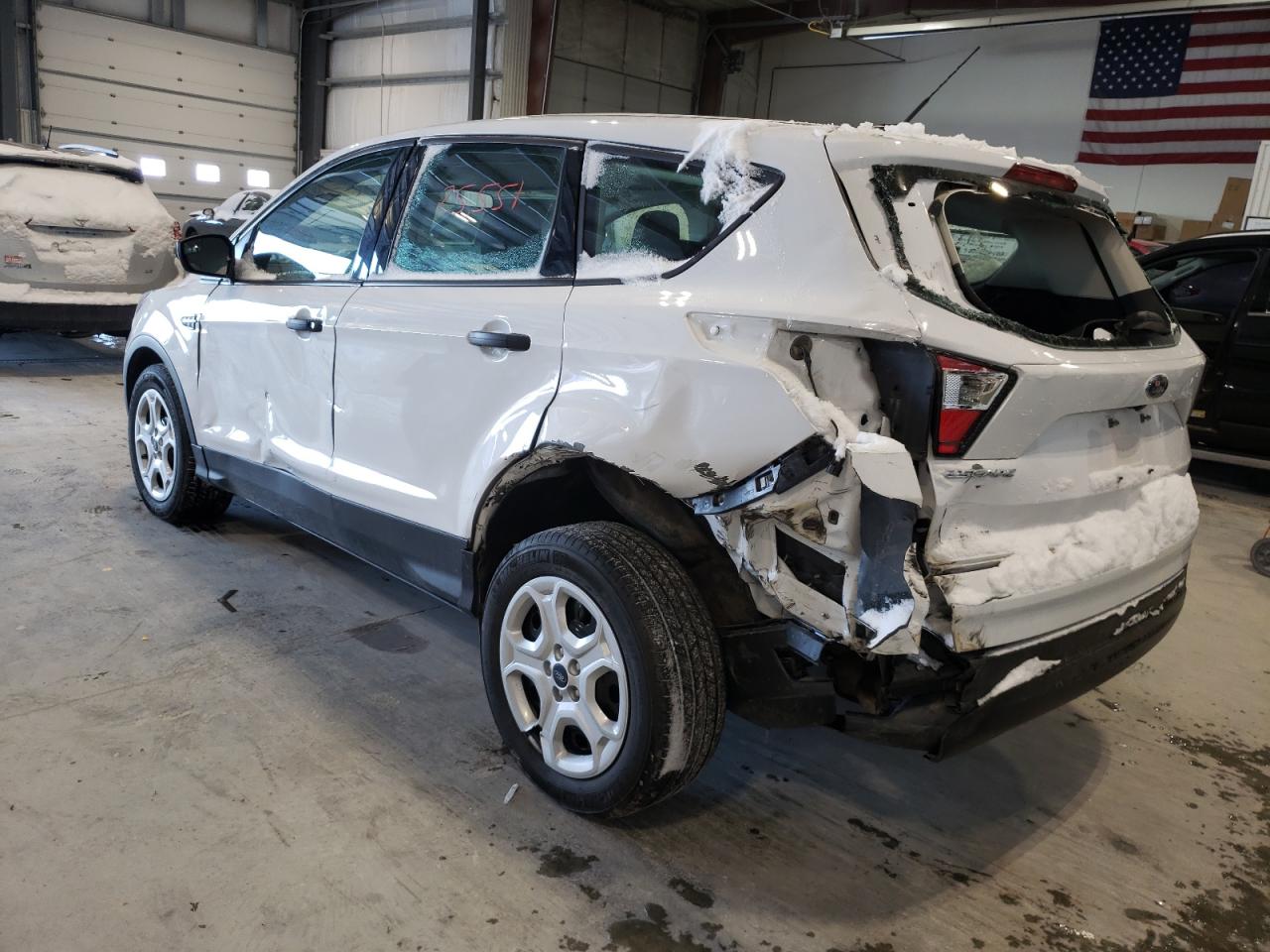 Photo 3 from auction – 2019 FORD ESCAPE S with VIN 1FMCU0F73KUB04530