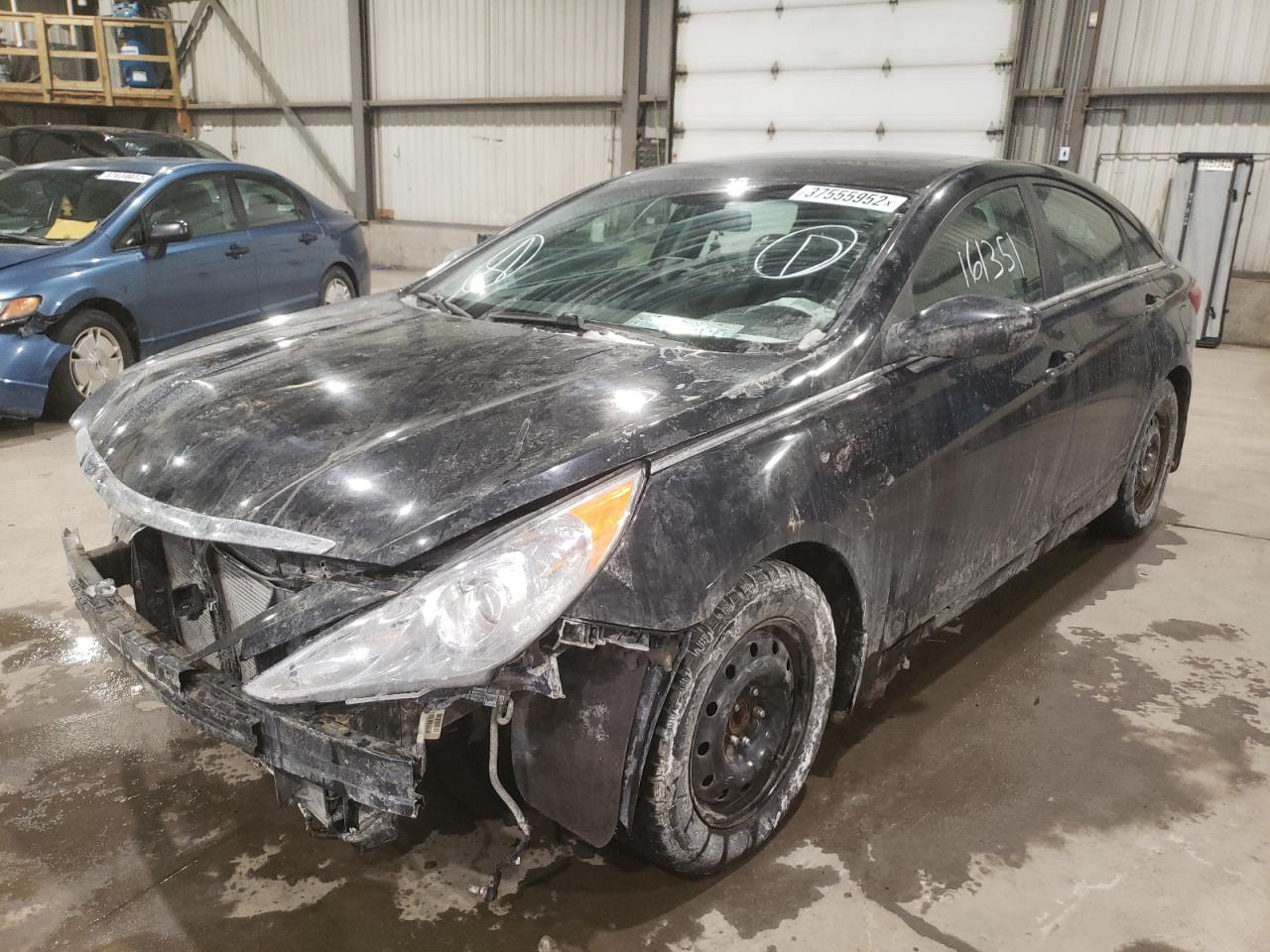 Photo 2 from auction – 2013 HYUNDAI SONATA GLS with VIN 5NPEB4AC5DH560380
