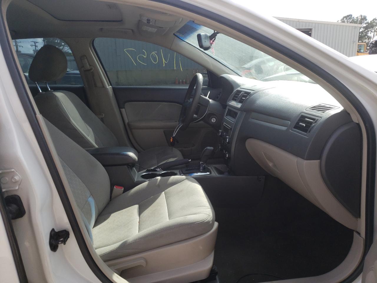 Photo 5 from auction – 2011 FORD FUSION SE with VIN 3FAHP0HA1BR166922