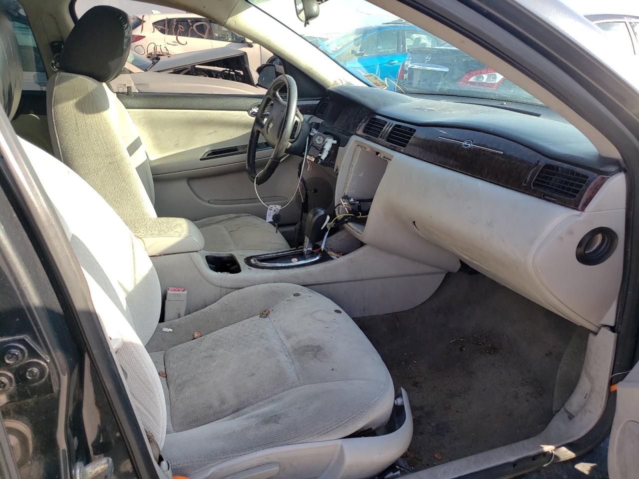 Photo 5 from auction – 2014 CHEVROLET IMPALA LIM with VIN 2G1WA5E33E1175919