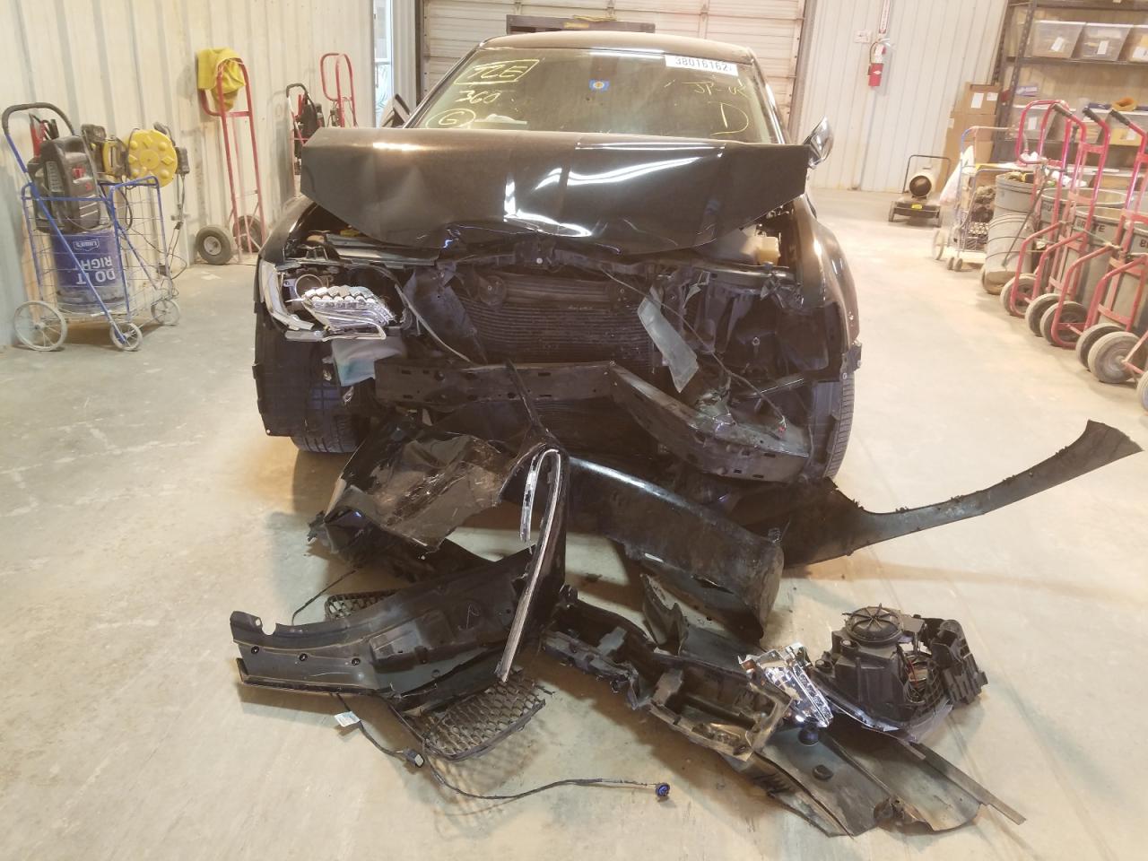 Photo 9 from auction – 2019 CHRYSLER 300 LIMITE with VIN 2C3CCAEG3KH528506