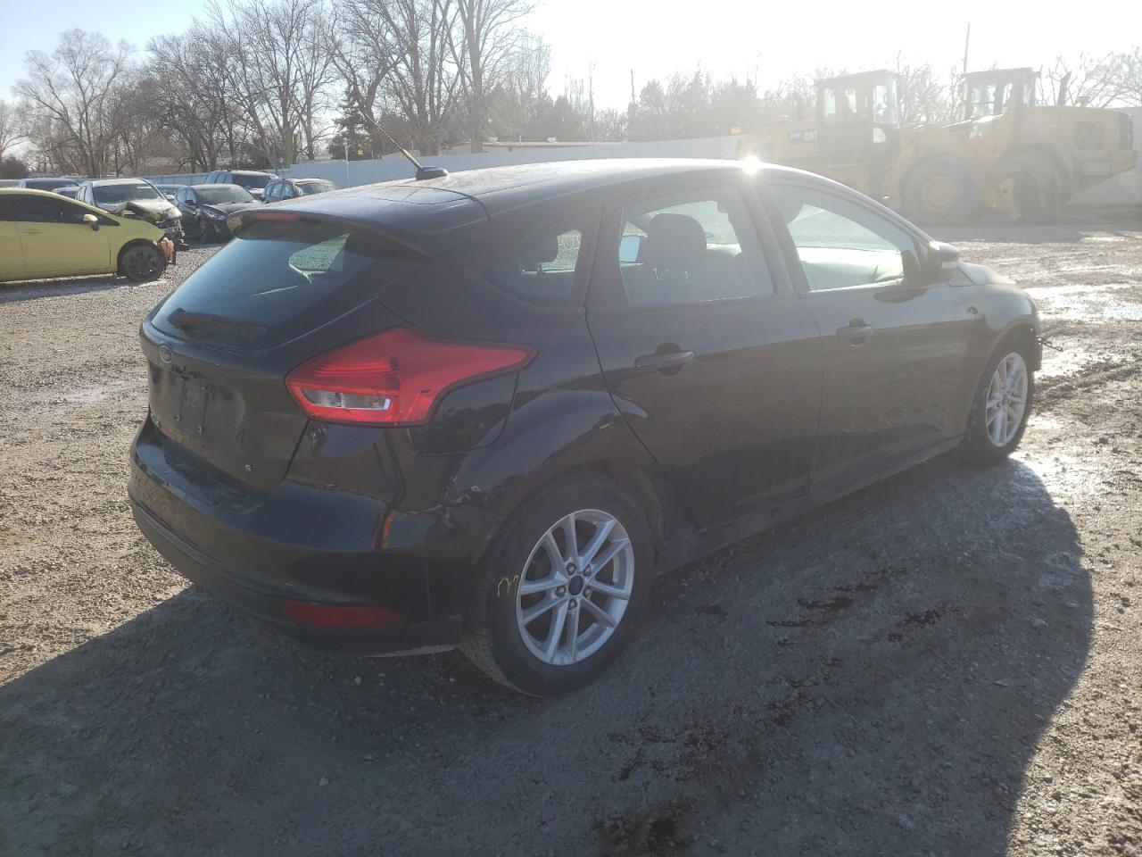 Photo 4 from auction – 2015 FORD FOCUS SE with VIN 1FADP3K20FL223438
