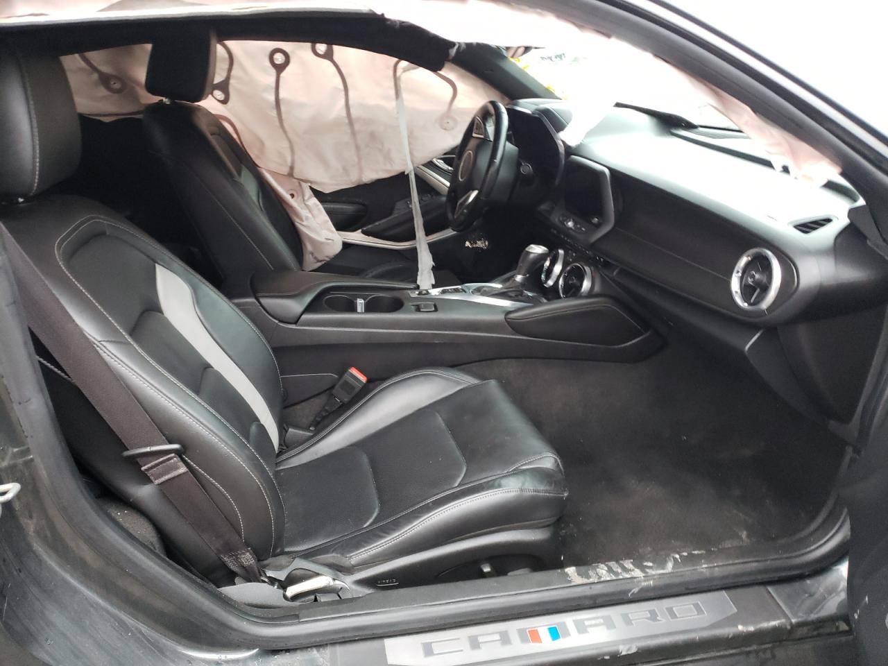 Photo 5 from auction – 2016 CHEVROLET CAMARO LT with VIN 1G1FD1RS0G0132445