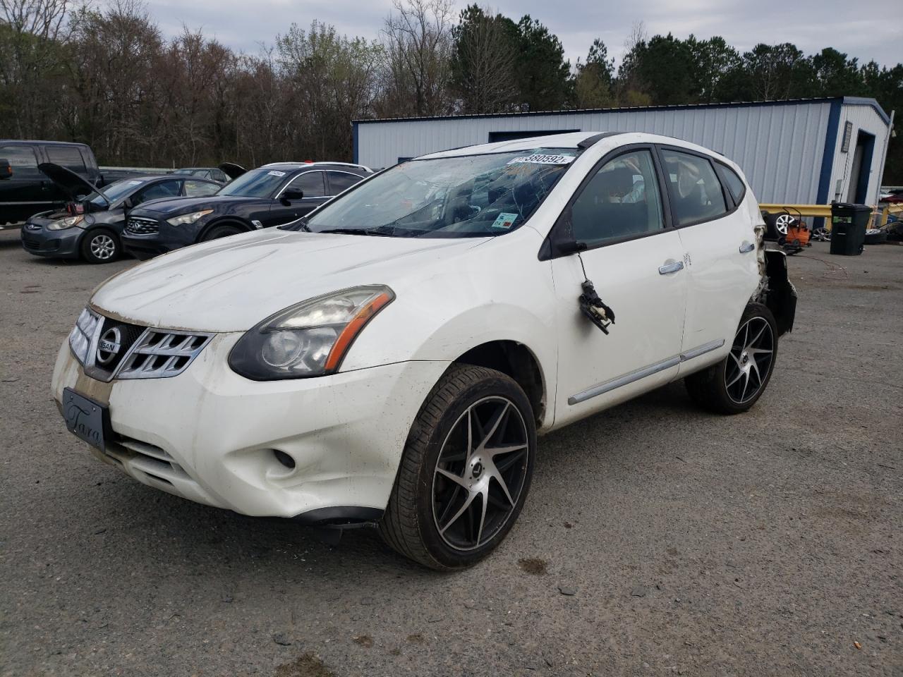 Photo 2 from auction – 2014 NISSAN ROGUE SELE with VIN JN8AS5MT5EW101477