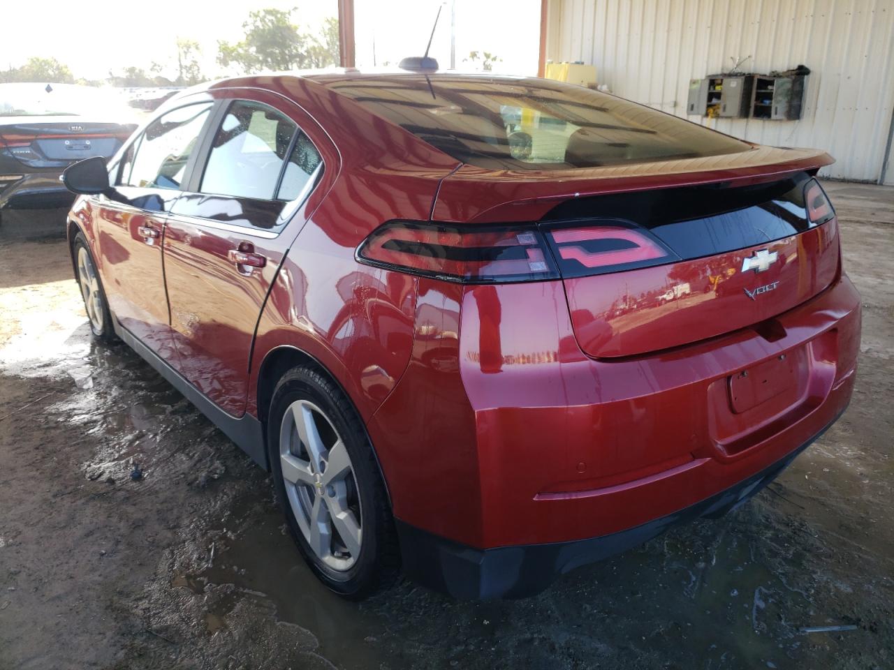 Photo 3 from auction – 2015 CHEVROLET VOLT with VIN 1G1RA6E47FU102506
