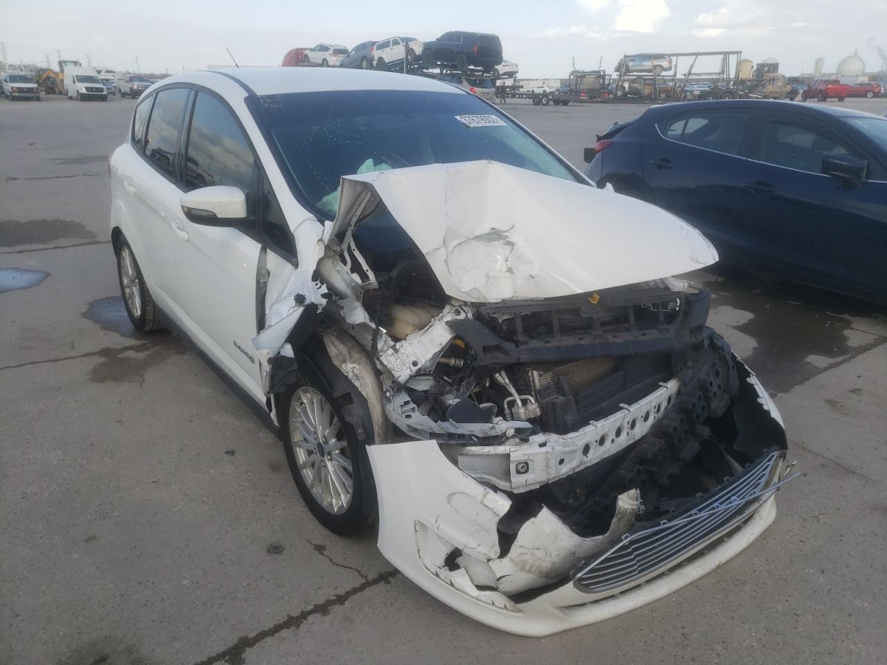 FORD C-MAX SE 2016 with VIN 1FADP5AU2GL102703 - Photo from auction