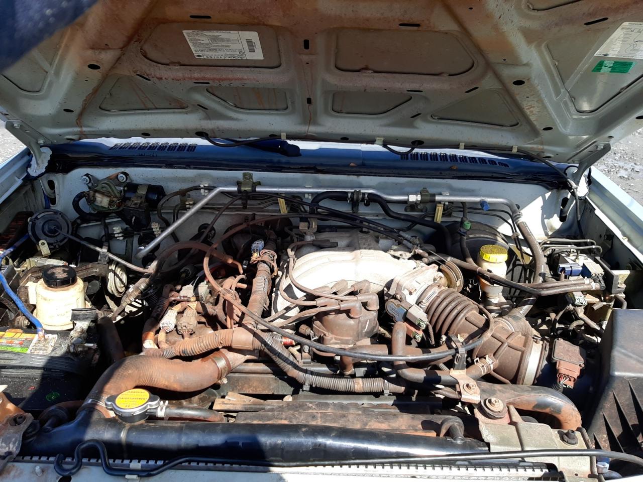 Photo 7 from auction – 2000 NISSAN FRONTIER C with VIN 1N6ED27T8YC412955