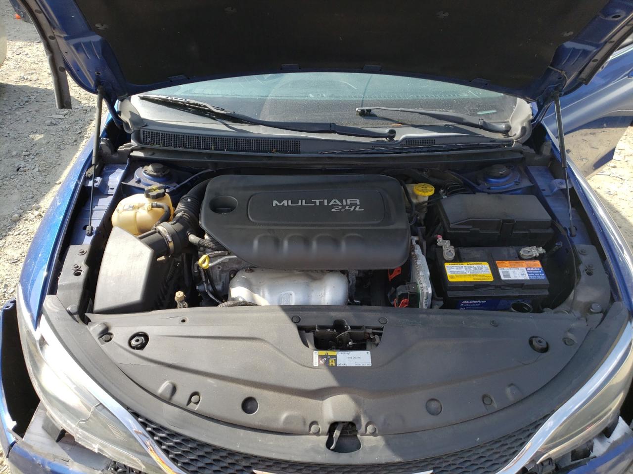 Photo 7 from auction – 2015 CHRYSLER 200 LIMITE with VIN 1C3CCCABXFN547931