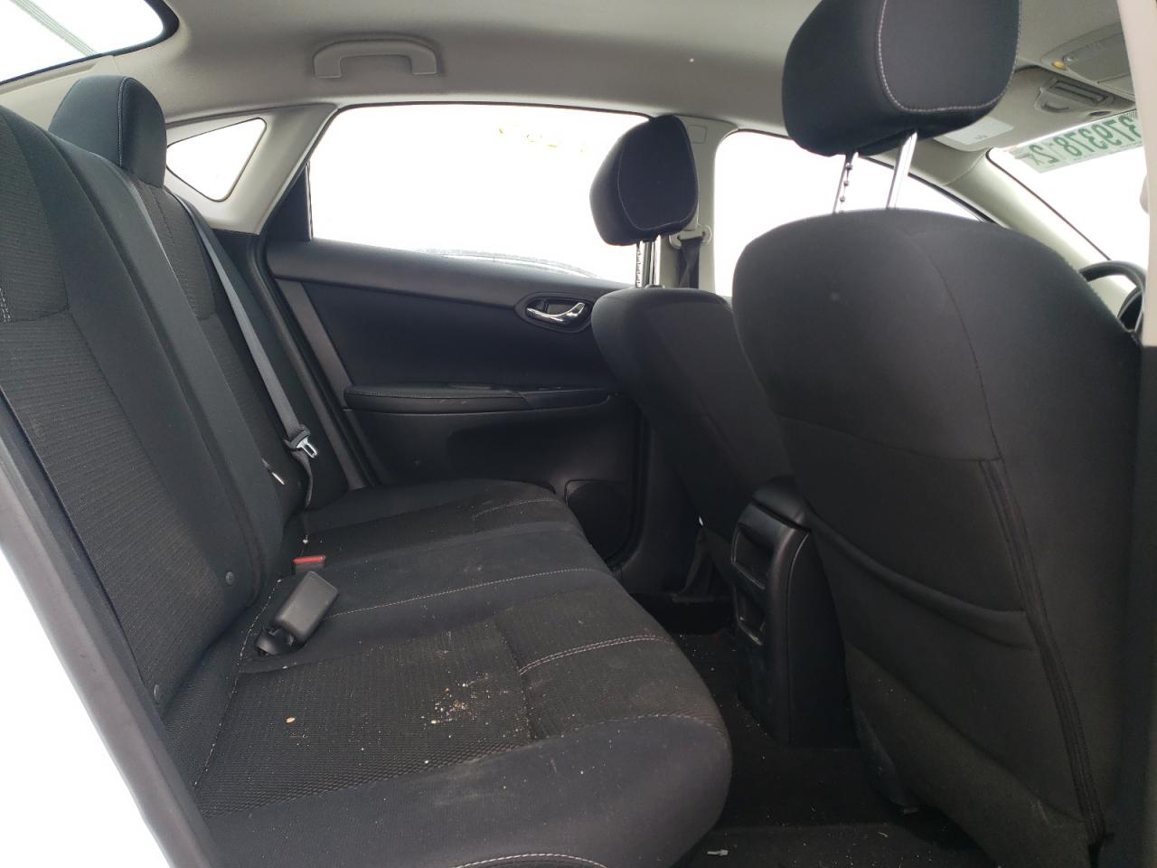 Photo 6 from auction – 2016 NISSAN SENTRA S with VIN 3N1AB7AP1GL656629