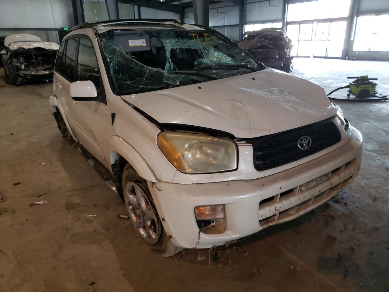 TOYOTA RAV4 2002 with VIN JTEHH20V120138101 - Photo from auction