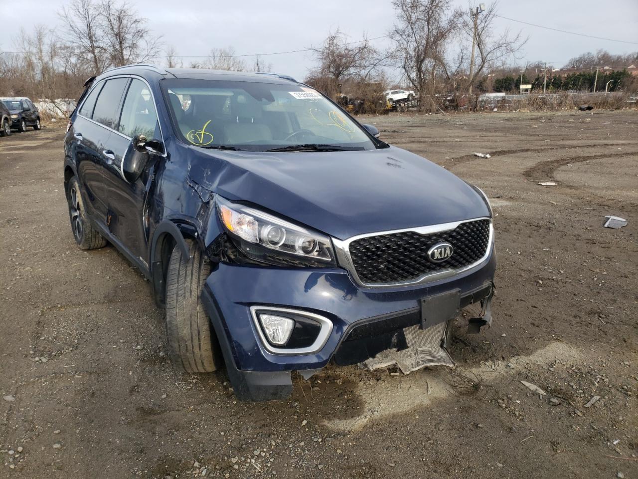 Photo 1 from auction – 2017 KIA SORENTO EX with VIN 5XYPHDA58HG229895
