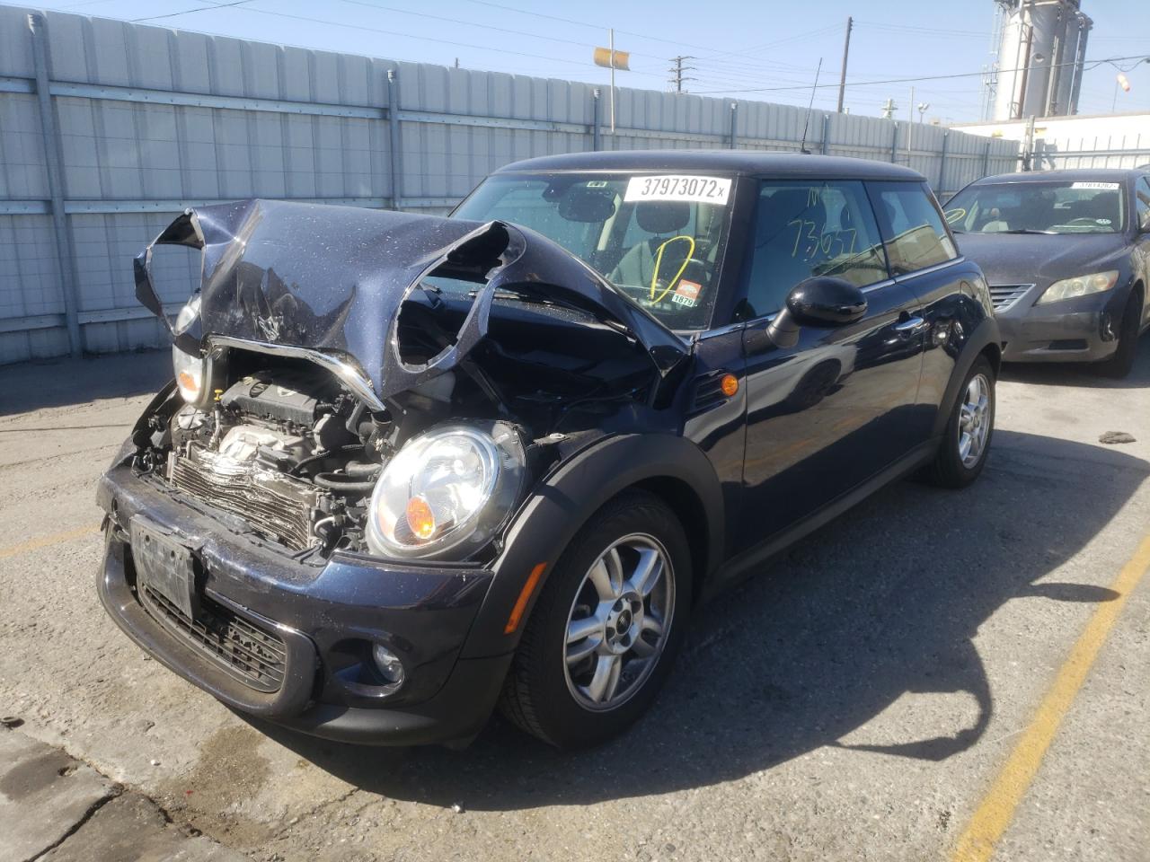 Photo 2 from auction – 2013 MINI COOPER with VIN WMWSU3C50DT682580