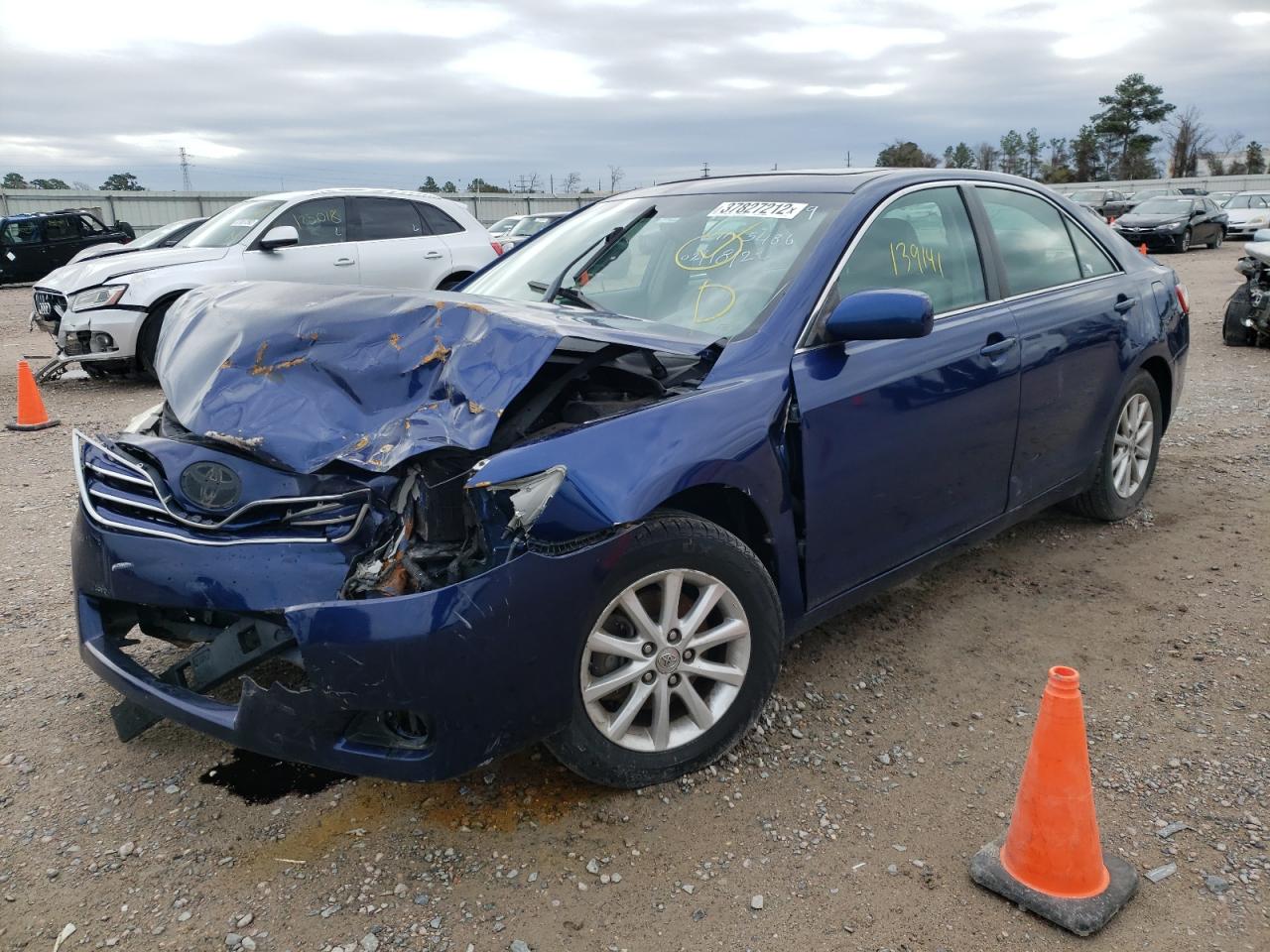 Photo 2 from auction – 2011 TOYOTA CAMRY BASE with VIN 4T1BF3EK3BU765486