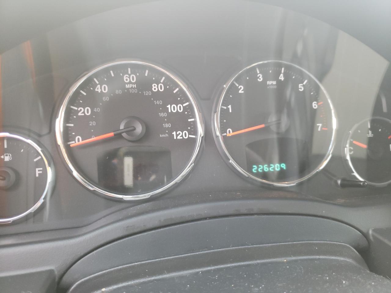 Photo 8 from auction – 2010 JEEP LIBERTY with VIN 1J4PN2GK0AW135622