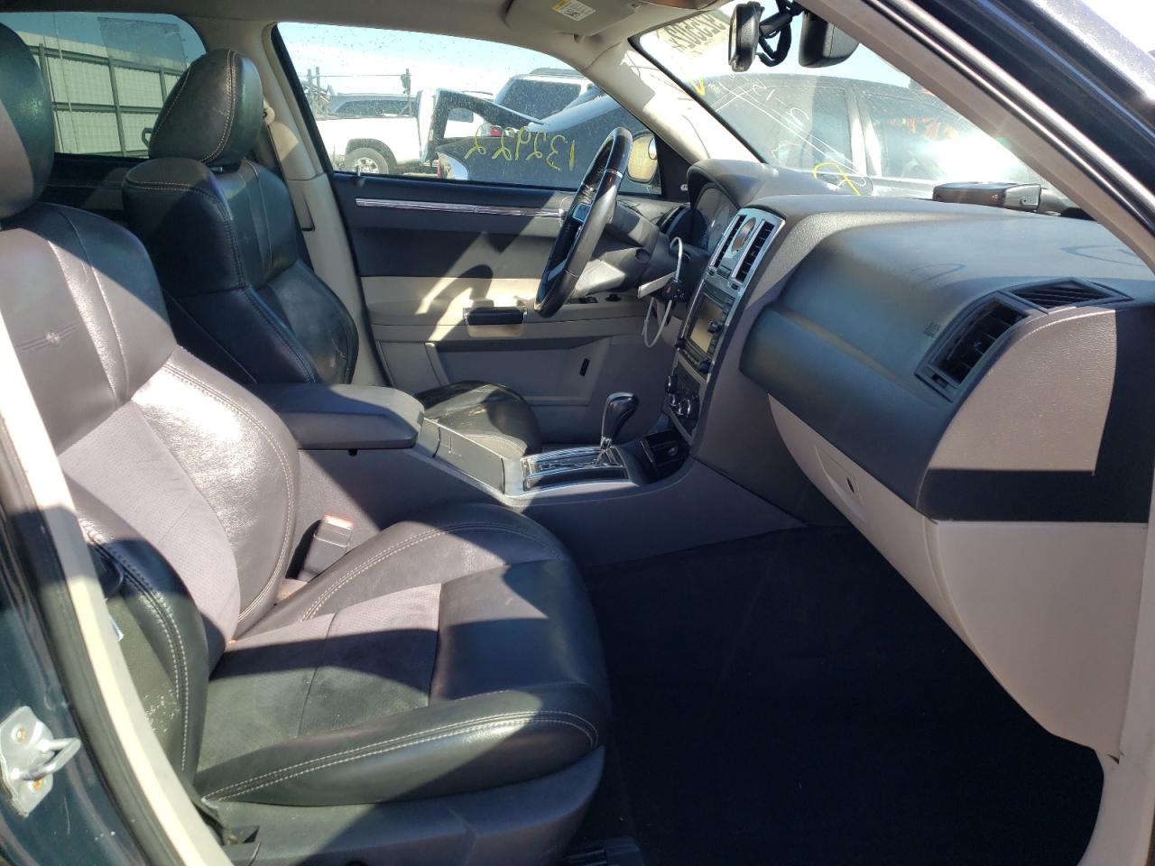 Photo 5 from auction – 2007 CHRYSLER 300C with VIN 2C3LA63HX7H777794