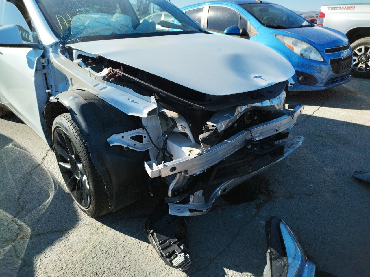 Photo 9 from auction – 2020 TESLA MODEL Y with VIN 5YJYGDEE0LF058366