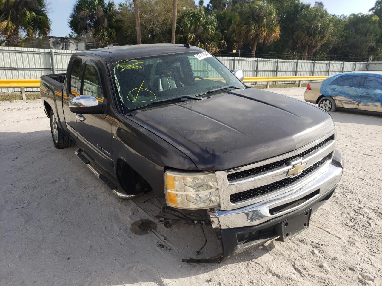 Photo 9 from auction – 2011 CHEVROLET SILVERADO with VIN 1GCRCSE00BZ138137